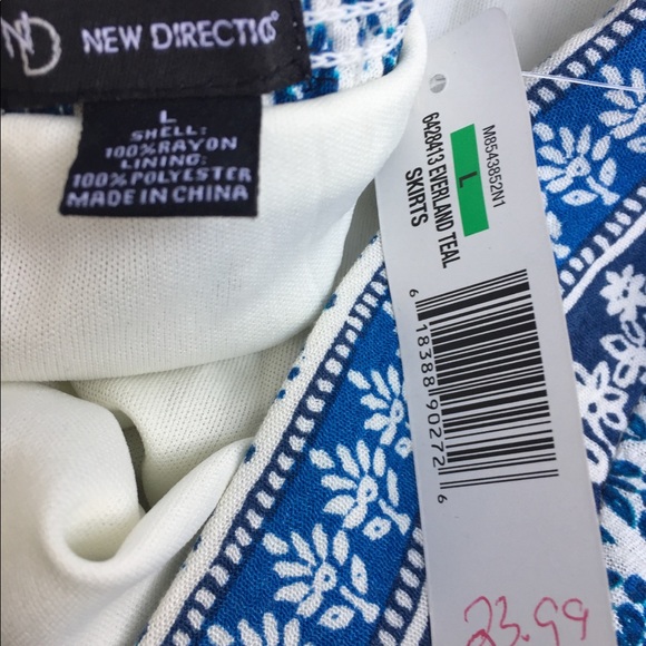 New Directions bohemian shark bite hem  slightly sheer skirt - Picture 4 of 12